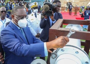 Sénégal : Macky Sall lance le chantier de la première usine de dessalement d&rsquo;eau