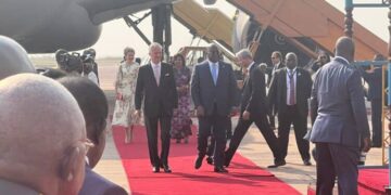 RDC: le roi des Belges Philippe accueilli par Félix Tshisekedi