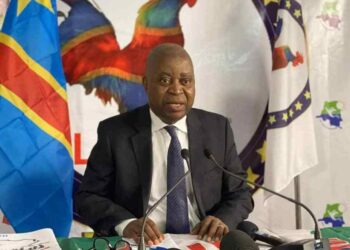 Adolphe Muzito : la RDC sera « incapable de faire la guerre au Rwanda » en refusant d&rsquo;élaborer la loi rectificative du budget 2022