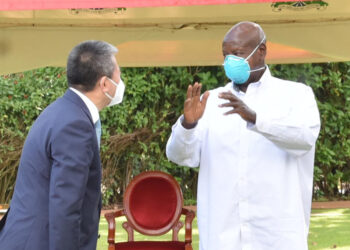 Yoweri Museveni et Xia Huang planchent sur la situation sécuritaire dans les Grands Lacs
