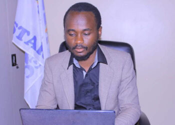 Ituri: Gratien Iracan apporte son soutien au journaliste David Ramazani, victime d&rsquo;une agression de la part des gardes républicaines à Bunia