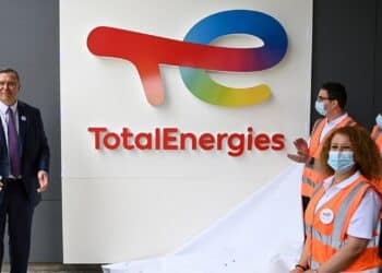« Total Energies pompe déjà illégalement le pétrole congolais du Lac Albert à partir de l&rsquo;Ouganda », Jacques Djoli tance Patrick Pouyanné