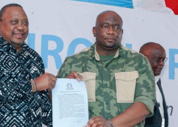 Uhuru Kenyatta et Serge Tshibangu