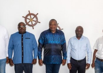 Crise sécuritaire : Uhuru Kenyatta a échangé avec les hauts responsables du M23