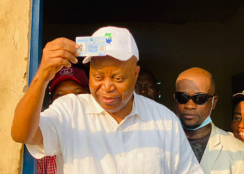 Processus électoral : Adolphe Muzito s&rsquo;est enrôlé ce vendredi à Kikwit