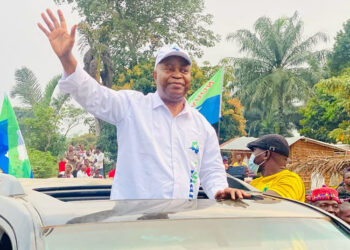 RDC : Adolphe Muzito parade triomphalement à Idiofa