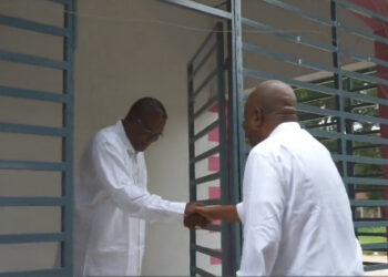 Elaboration de l&rsquo;offre politique de Nouvel Elan : Muzito consulte l&rsquo;évêque d&rsquo;Idiofa