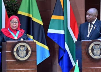 Ramaphosa et Suluhu appellent à l&rsquo;harmonisation de tous les efforts visant à stabiliser la RDC
