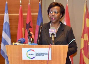 Mushikiwabo : « Faciliter l’accès des jeunes à l’emploi est le meilleur moyen d&rsquo;assurer la paix et la stabilité »