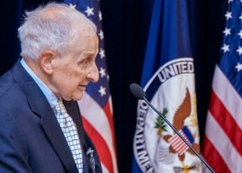 Cohen interpelle Tshisekedi : « la loi Tshiani pourrait nuire gravement aux relations USA-RDC »