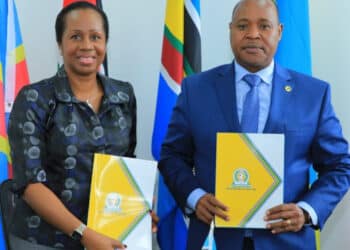 L&rsquo;EAC et le HCR font bloc pour résoudre les problèmes des réfugiés