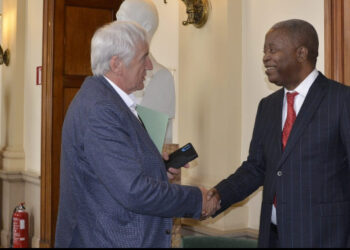 Elections en RDC : reçu au ministère des Affaires étrangères de la Belgique, Adolphe Muzito insiste sur la requalification du processus électoral