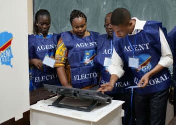 RDC : Janet Love, Muhabi Lufu, Joseph Topangu, Kabata Kabamba et Vianney Nzanzu, experts désignés par la CENI pour auditer le fichier électoral