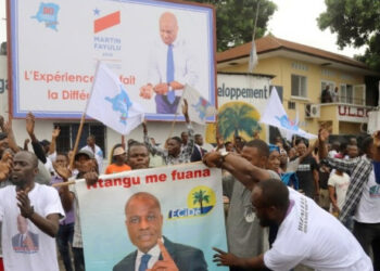 Kinshasa, 20 mai : « Ngobila joue avec le feu »  (Martin Fayulu)
